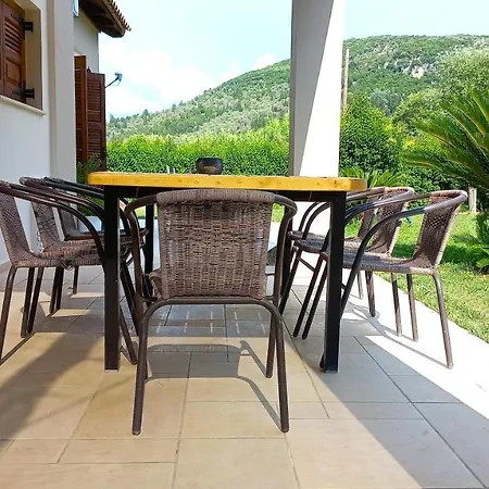 Holiday home Platanos *