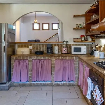 Platanos Tatil Evi *