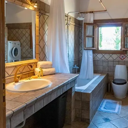 Platanos Tatil Evi Vasiliki